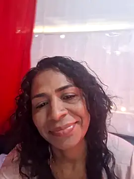 Snapshot of floresblancas chatting on 19, 11, 2025 floresblancas online show from 19, 11, 2025