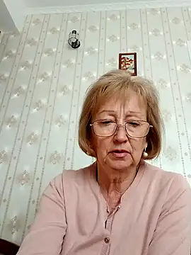 AlikaSwan5821 online show from 28, 9, 2025