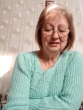 AlikaSwan5821 online show from 24, 3, 2026