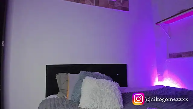 Snapshot of max_valiant1 chatting on 11, 10, 2025 max valiant1 online show from 11, 10, 2025