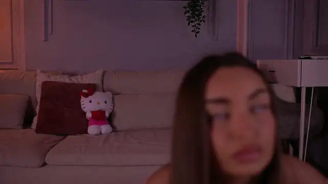 Snapshot of MillaSerene chatting on 11, 4, 2026 MillaSerene online show from 11, 4, 2026