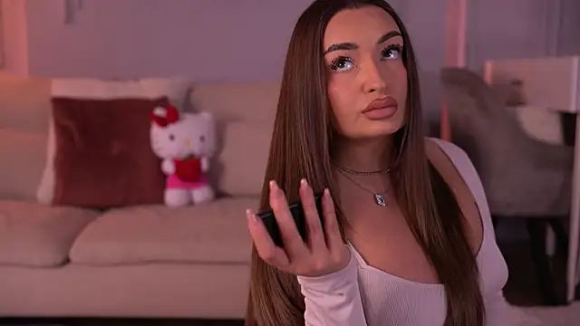 Snapshot of MillaSerene chatting on 13, 4, 2026 MillaSerene online show from 13, 4, 2026