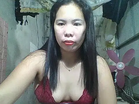 Snapshot of pinaysinglemommm chatting on 11, 2, 2026 pinaysinglemommm online show from 11, 2, 2026