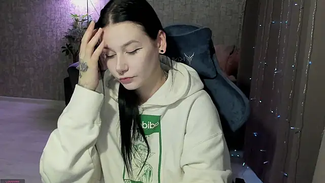 AlinaGreeeen online show from 10, 9, 2025