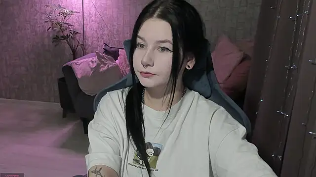 AlinaGreeeen online show from 6, 10, 2025