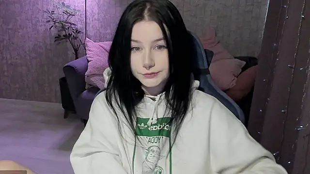 AlinaGreeeen online show from 19, 10, 2025