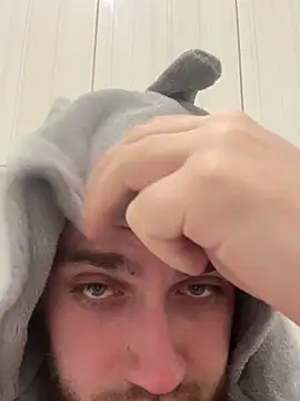 LuckyGirlfriends online show from 5, 2, 2026