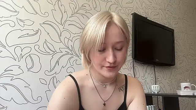 Snapshot of CinBellamy chatting on 21, 5, 2026 CinBellamy online show from 21, 5, 2026