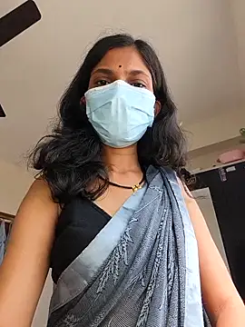 Shivani2002 online show from 18, 5, 2026