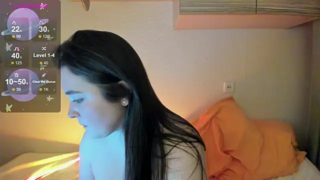 Snapshot of Alice_next_door chatting on 22, 12, 2025 Alice next door online show from 22, 12, 2025