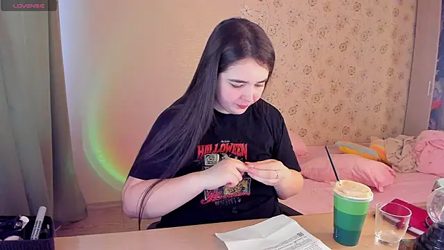 Snapshot of Alice_next_door chatting on 28, 2, 2026 Alice next door online show from 28, 2, 2026