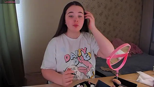 Snapshot of Alice_next_door chatting on 11, 3, 2026 Alice next door online show from 11, 3, 2026