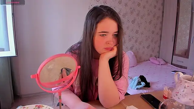 Snapshot of Alice_next_door chatting on 26, 3, 2026 Alice next door online show from 26, 3, 2026