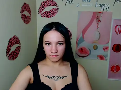 Snapshot of Em7MaA chatting on 10, 10, 2025 Em7MaA online show from 10, 10, 2025