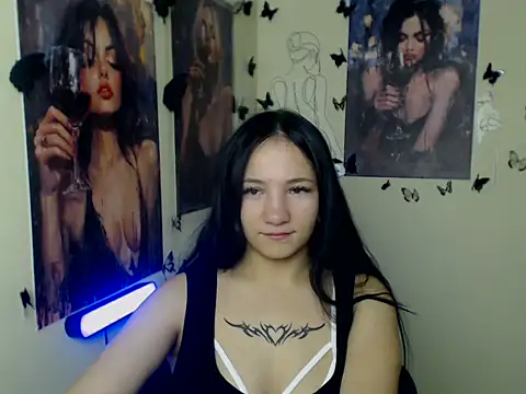 Snapshot of Em7MaA chatting on 27, 10, 2025 Em7MaA online show from 27, 10, 2025