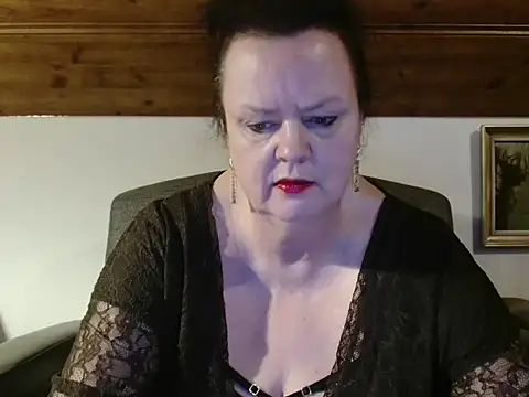 TiffanyMature online show from 11, 2, 2026