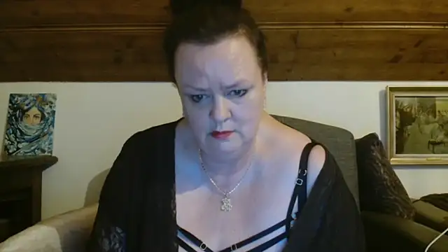 TiffanyMature online show from 11, 3, 2026