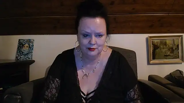 TiffanyMature online show from 11, 5, 2026