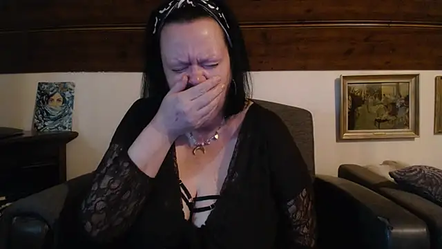 TiffanyMature online show from 13, 5, 2026
