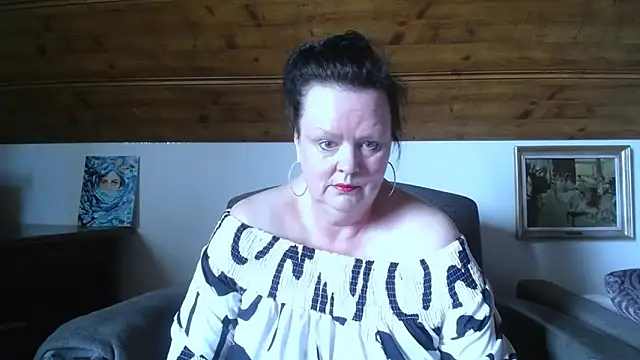 TiffanyMature online show from 20, 5, 2026