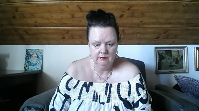 TiffanyMature online show from 26, 5, 2026