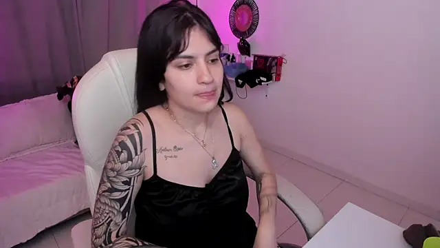 Snapshot of kurito_ chatting on 8, 10, 2025 kurito  online show from 8, 10, 2025