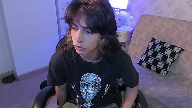 Dereck Manson online show from 5, 10, 2025
