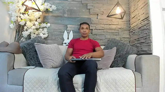 Snapshot of ItaloMoore chatting on 12, 10, 2025 ItaloMoore online show from 12, 10, 2025