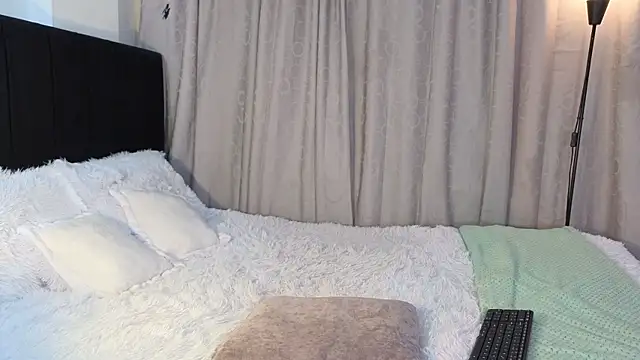 LunaVelvet777 online show from 19, 2, 2026