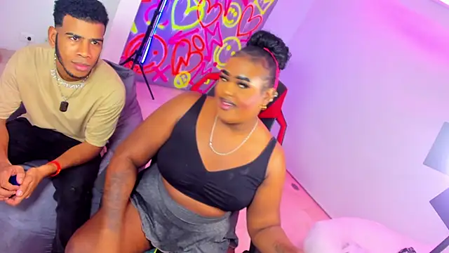 Snapshot of _EvaRouse chatting on 22, 10, 2025 EvaRouse online show from 22, 10, 2025