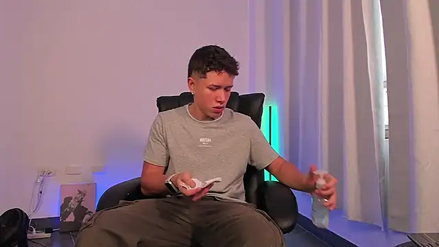 Snapshot of nathan_blake chatting on 16, 9, 2025 nathan blake online show from 16, 9, 2025