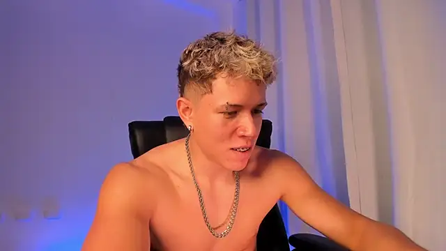 Snapshot of nathan_blake chatting on 14, 10, 2025 nathan blake online show from 14, 10, 2025