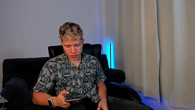 Snapshot of nathan_blake chatting on 16, 10, 2025 nathan blake online show from 16, 10, 2025