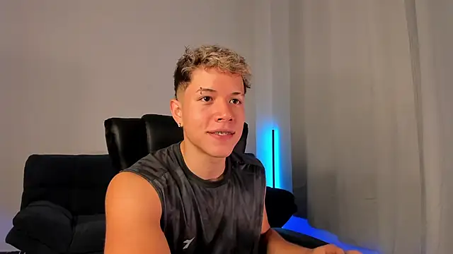 Snapshot of nathan_blake chatting on 23, 10, 2025 nathan blake online show from 23, 10, 2025