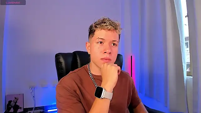 Snapshot of nathan_blake chatting on 10, 11, 2025 nathan blake online show from 10, 11, 2025