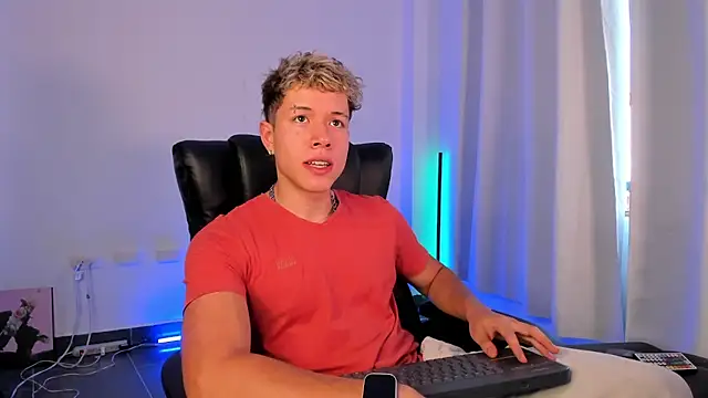 Snapshot of nathan_blake chatting on 21, 11, 2025 nathan blake online show from 21, 11, 2025