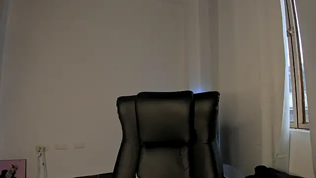 Snapshot of nathan_blake chatting on 28, 11, 2025 nathan blake online show from 28, 11, 2025