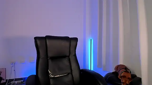 Snapshot of nathan_blake chatting on 4, 12, 2025 nathan blake online show from 4, 12, 2025