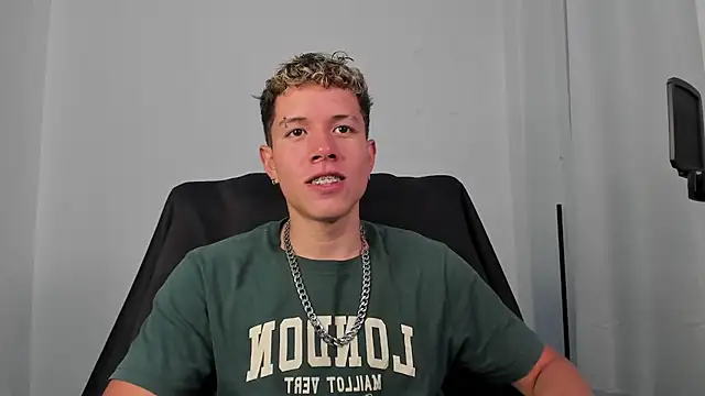 Snapshot of nathan_blake chatting on 14, 1, 2026 nathan blake online show from 14, 1, 2026