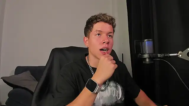 Snapshot of nathan_blake chatting on 11, 2, 2026 nathan blake online show from 11, 2, 2026