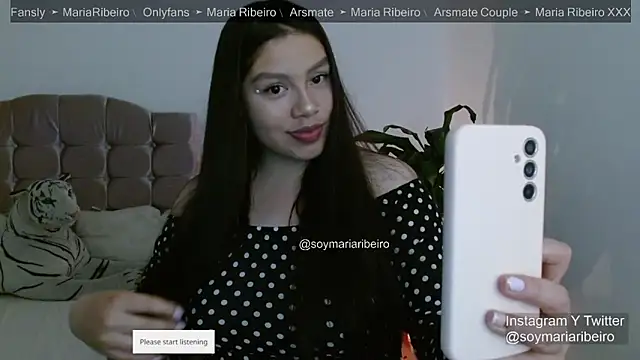 Snapshot of maria_ribeiro chatting on 5, 1, 2025 maria ribeiro online show from 5, 1, 2025