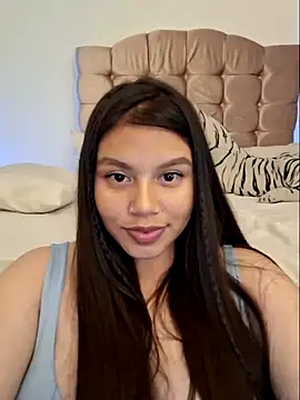 Snapshot of maria_ribeiro chatting on 5, 2, 2025 maria ribeiro online show from 5, 2, 2025