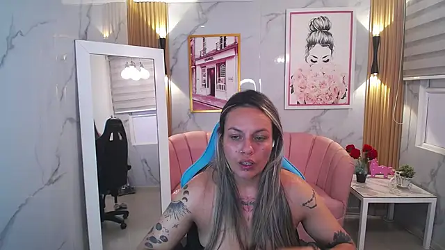 Jade Jones a online show from 19, 10, 2025