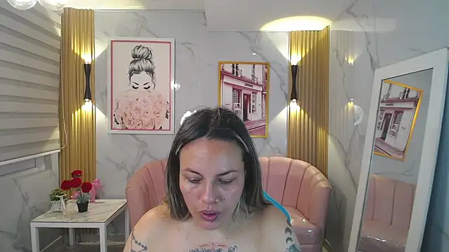 Jade Jones a online show from 21, 11, 2025