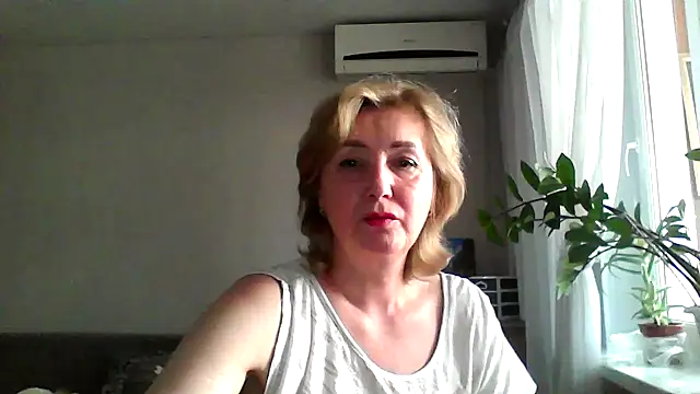 IrynaMolbertx online show from 18, 3, 2026