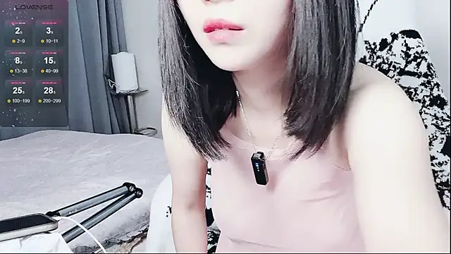 Amy-i online show from 3, 11, 2025