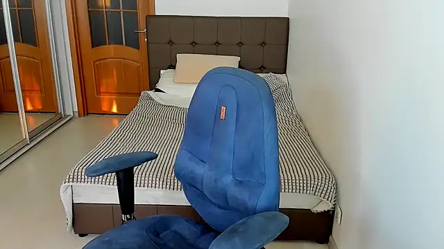 AndrianaBelle online show from 19, 9, 2025