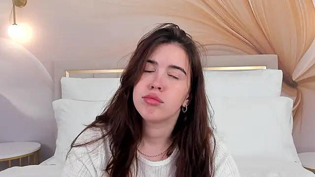 KimberlyBond online show from 17, 9, 2025