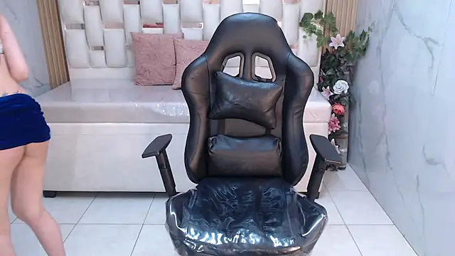 Snapshot of jass_thompson_s chatting on 7, 11, 2025 jass thompson s online show from 7, 11, 2025