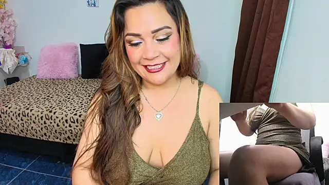Snapshot of Paulina-Becerraa chatting on 27, 5, 2026 Paulina-Becerraa online show from 27, 5, 2026